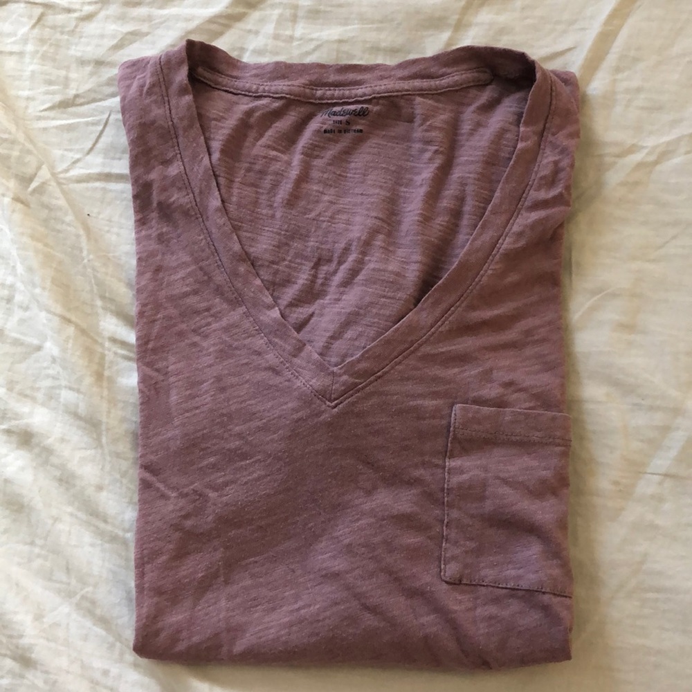 V-neck t shirt